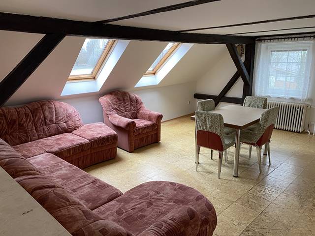 Obývací pokoj + kuchyně.